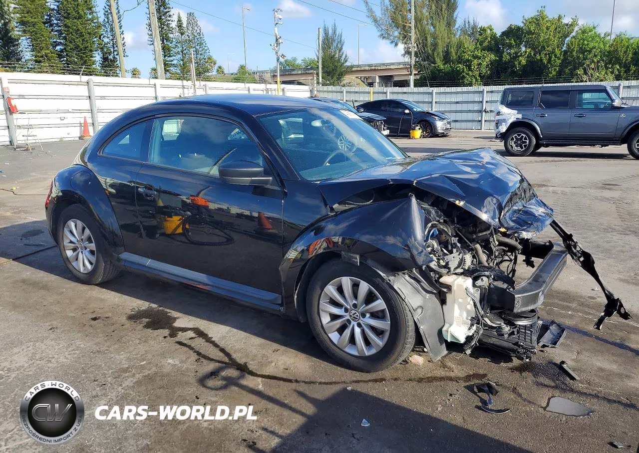 2014 Volkswagen Beetle VIN:3VWFP7AT0EM627841 - 4