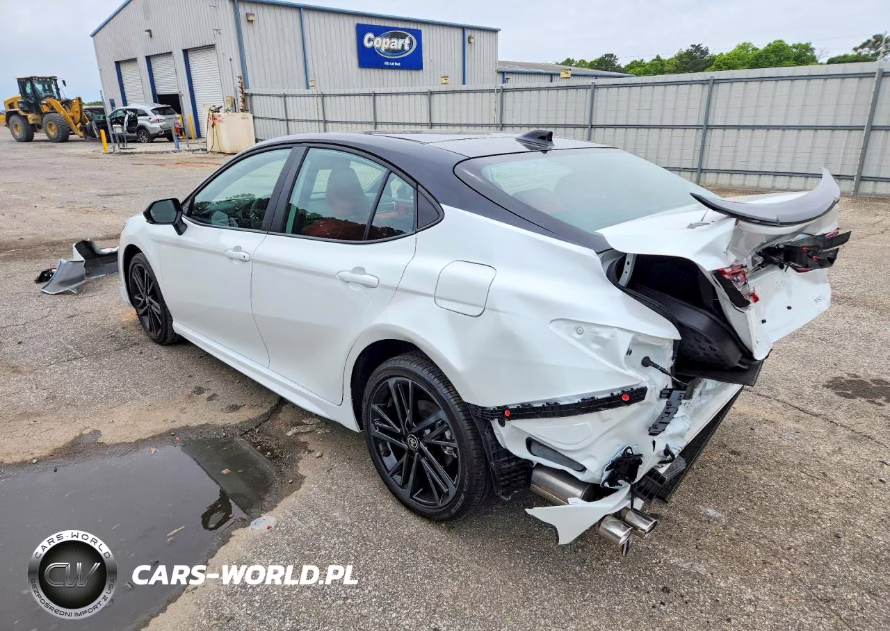 2026 Toyota Camry Xse VIN:4T1DAACKXTU243356 - 2