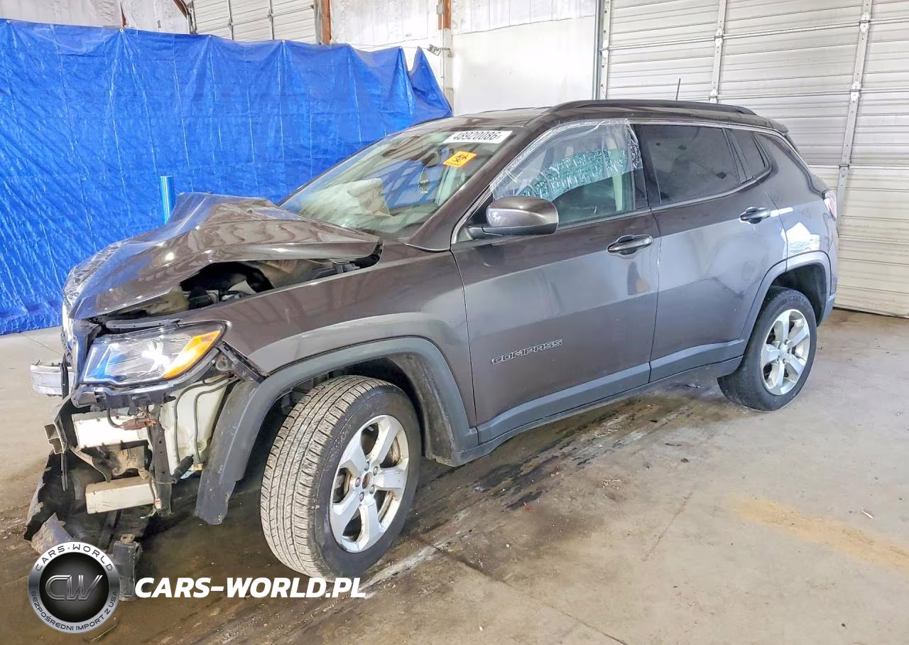 2018 Jeep Compass Latitude – zdjęcie 1 z 13