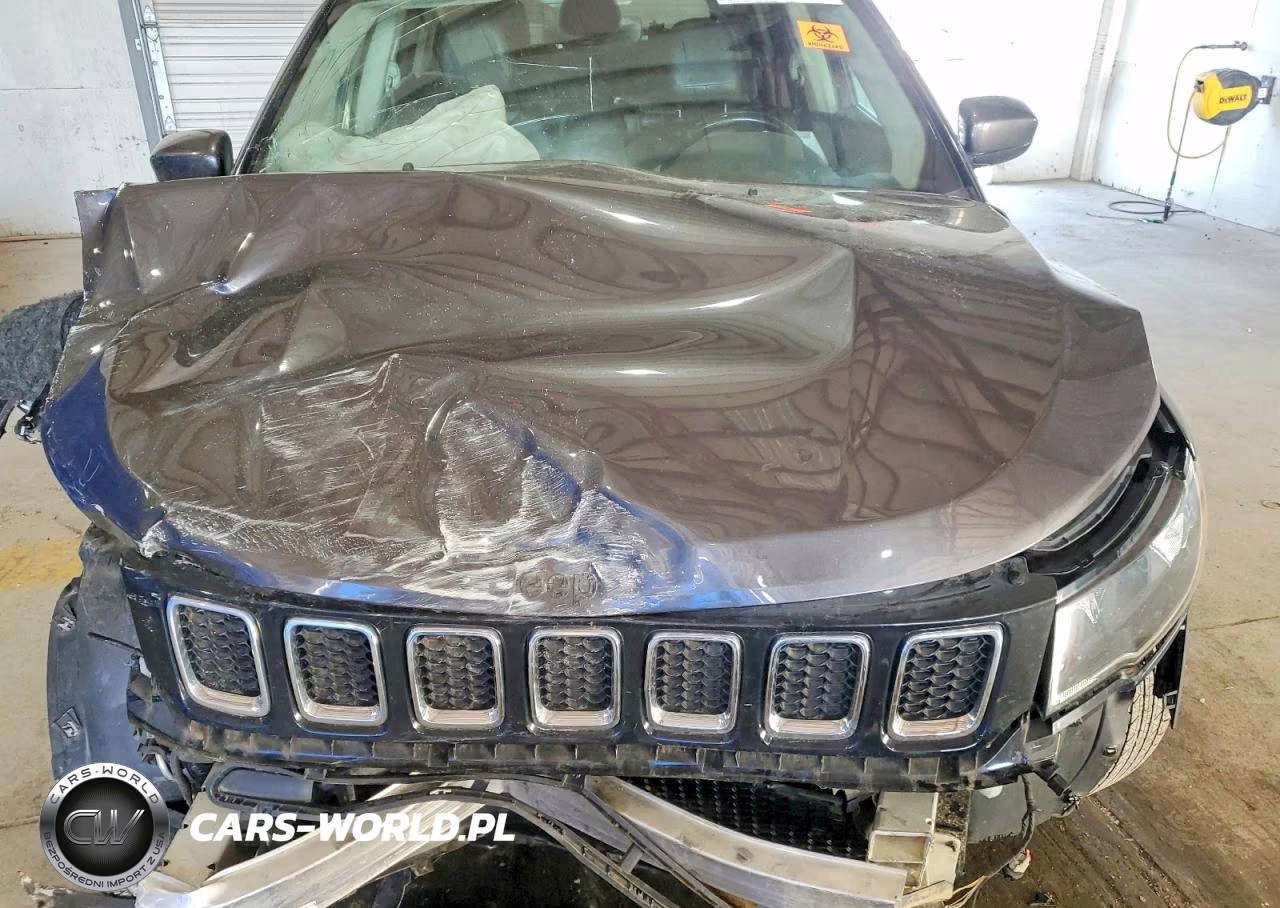 2018 Jeep Compass Latitude VIN:3C4NJDBB8JT349985 - 12