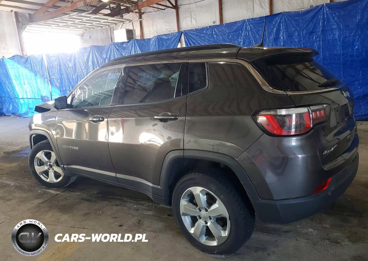 2018 Jeep Compass Latitude VIN:3C4NJDBB8JT349985 - 2