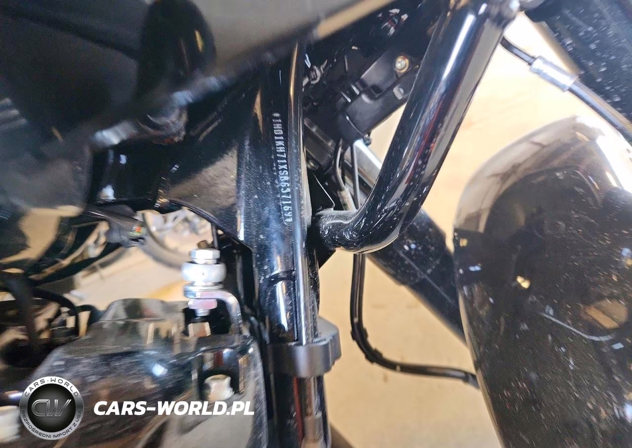 2025 Harley-Davidson Fltrx VIN:1HD1KH71XSB637169 - 9