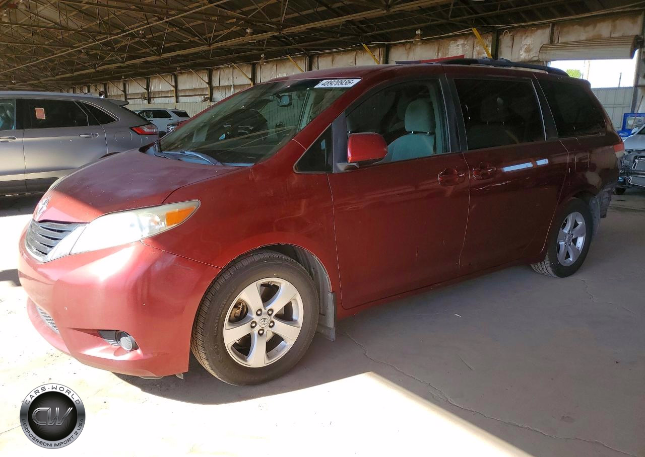 2011 Toyota Sienna Le 8-Passenger