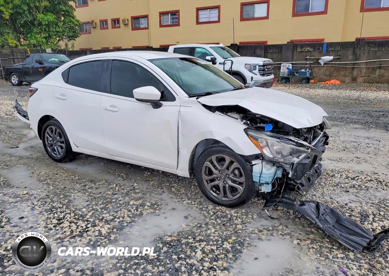 2019 Toyota Yaris Le VIN:3MYDLBYV2KY519498 - 4