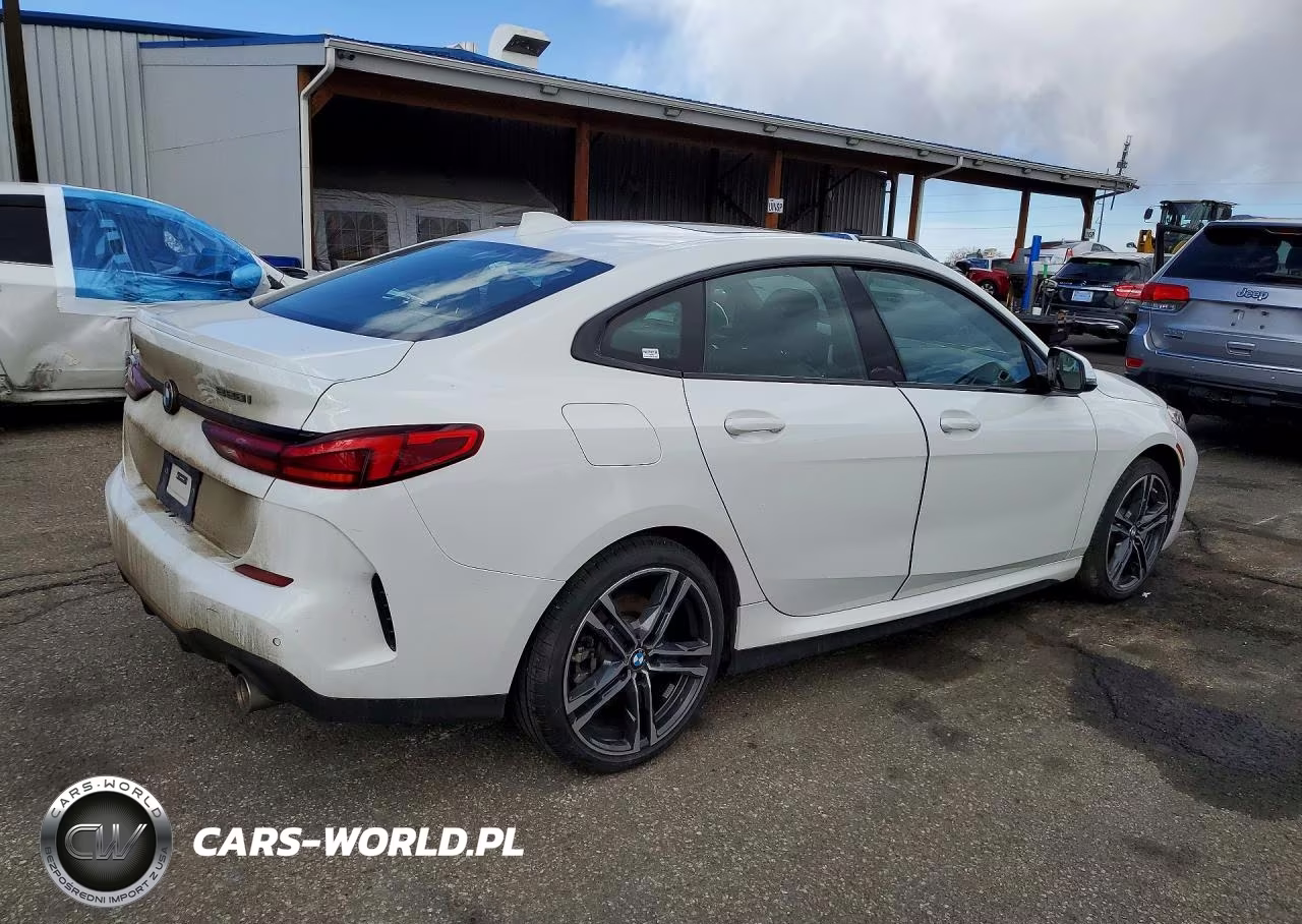 2024 BMW 228Xi VIN:WBA73AK06R7R62944 - 3