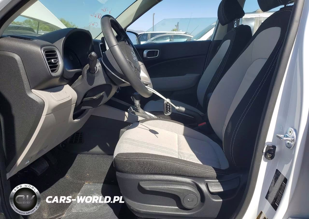 2025 Hyundai Venue Sel VIN:KMHRC8A34SU413116 - 7