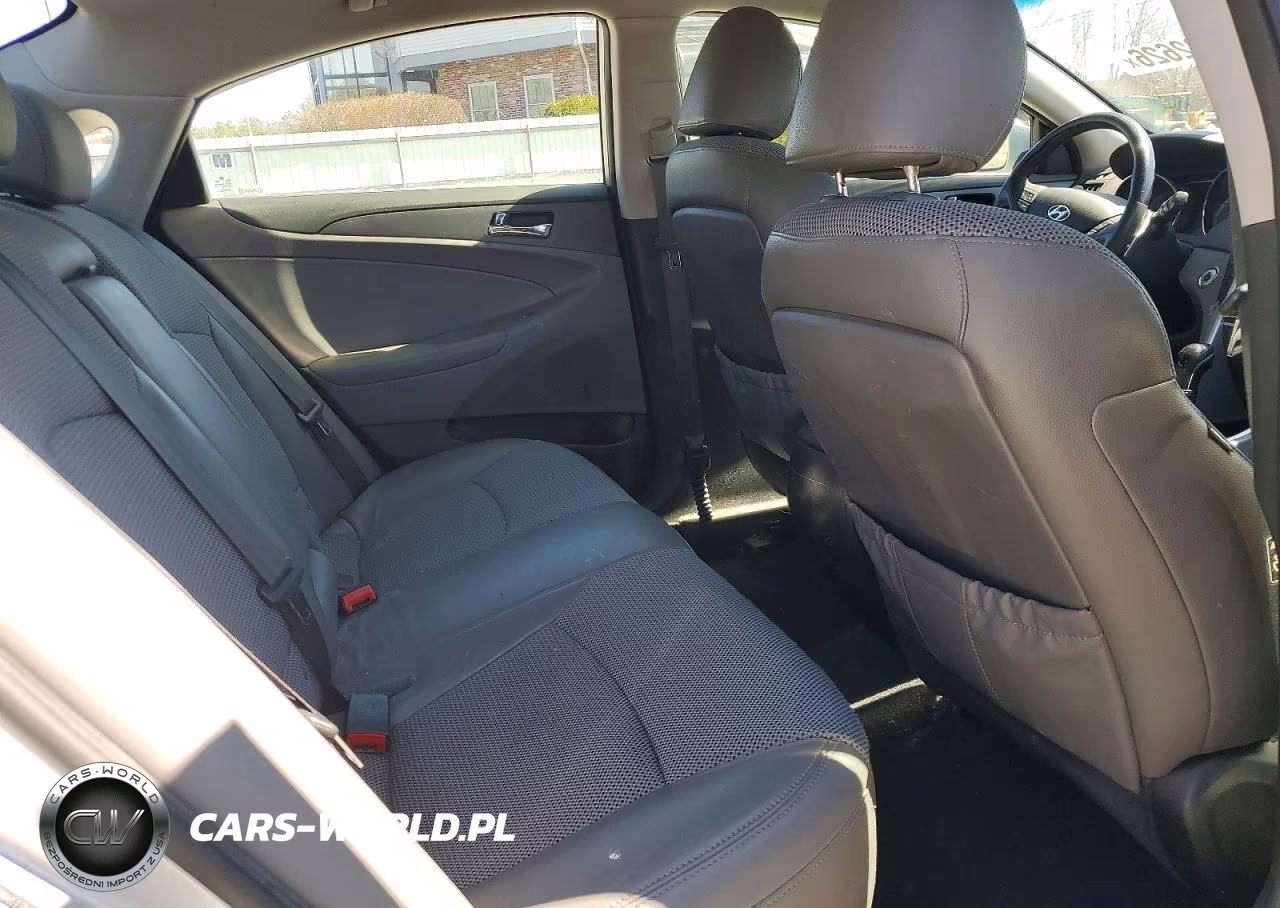 2011 Hyundai Sonata VIN:5NPEC4AB8BH177535 - 10