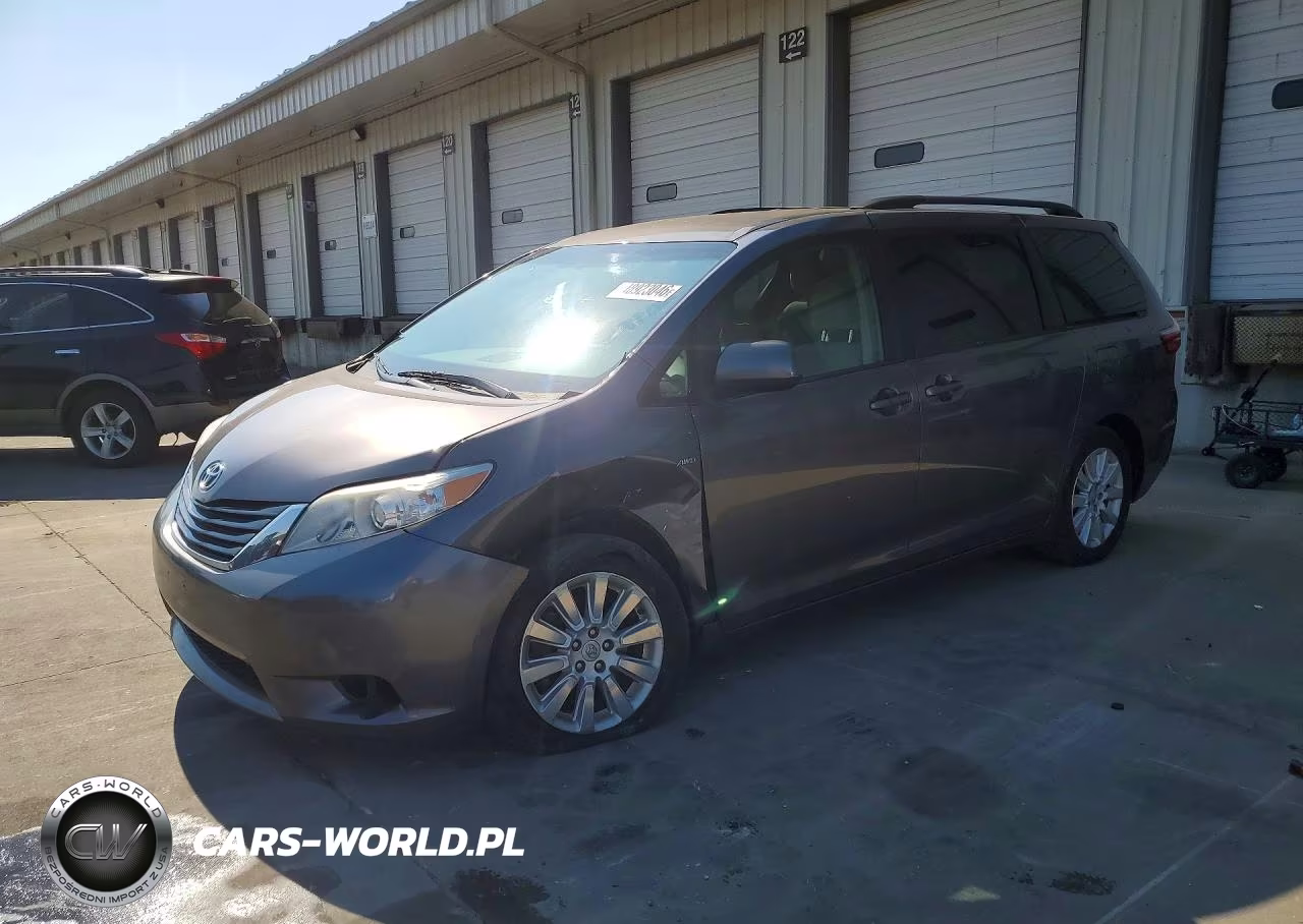 2016 Toyota Sienna Le 7-Passenger – zdjęcie 1 z 13