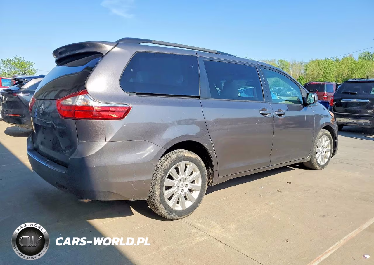 2016 Toyota Sienna Le 7-Passenger VIN:5TDJK3DC5GS143876 - 3