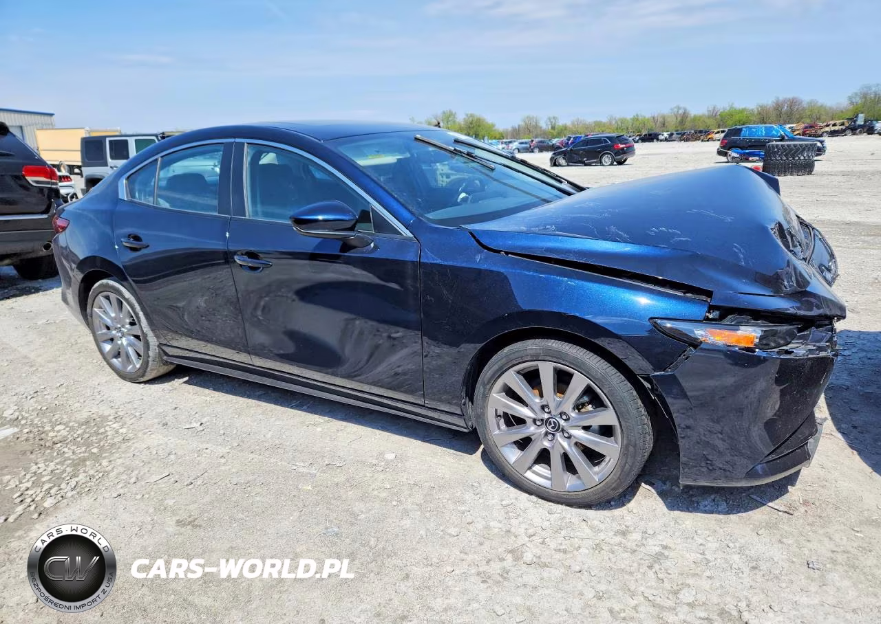 2021 Mazda 3 Preferred VIN:JM1BPACL6M1320066 - 4
