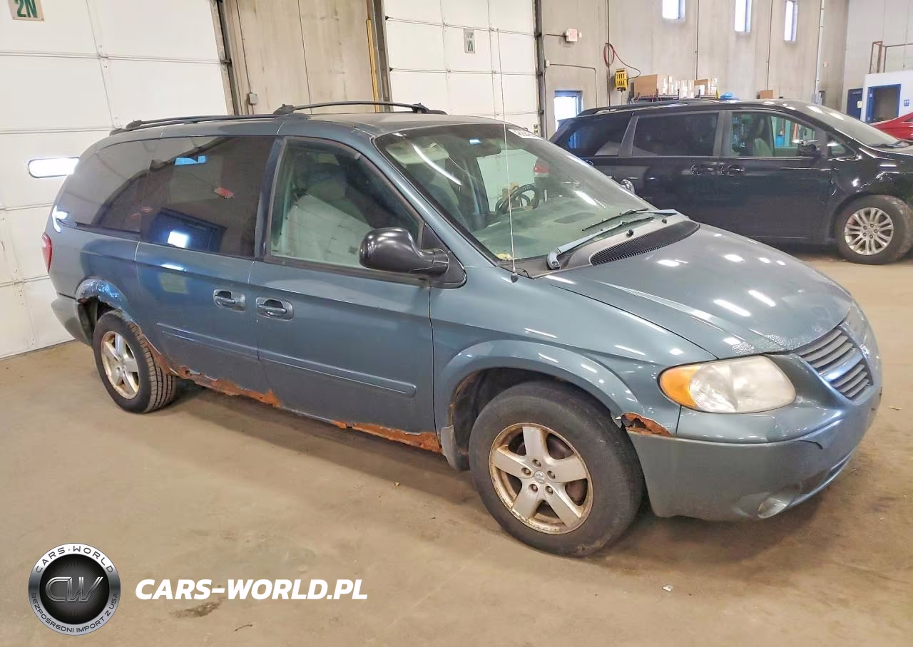 2005 Dodge Grand Caravan Sxt VIN:2D4GP44L15R121027 - 4