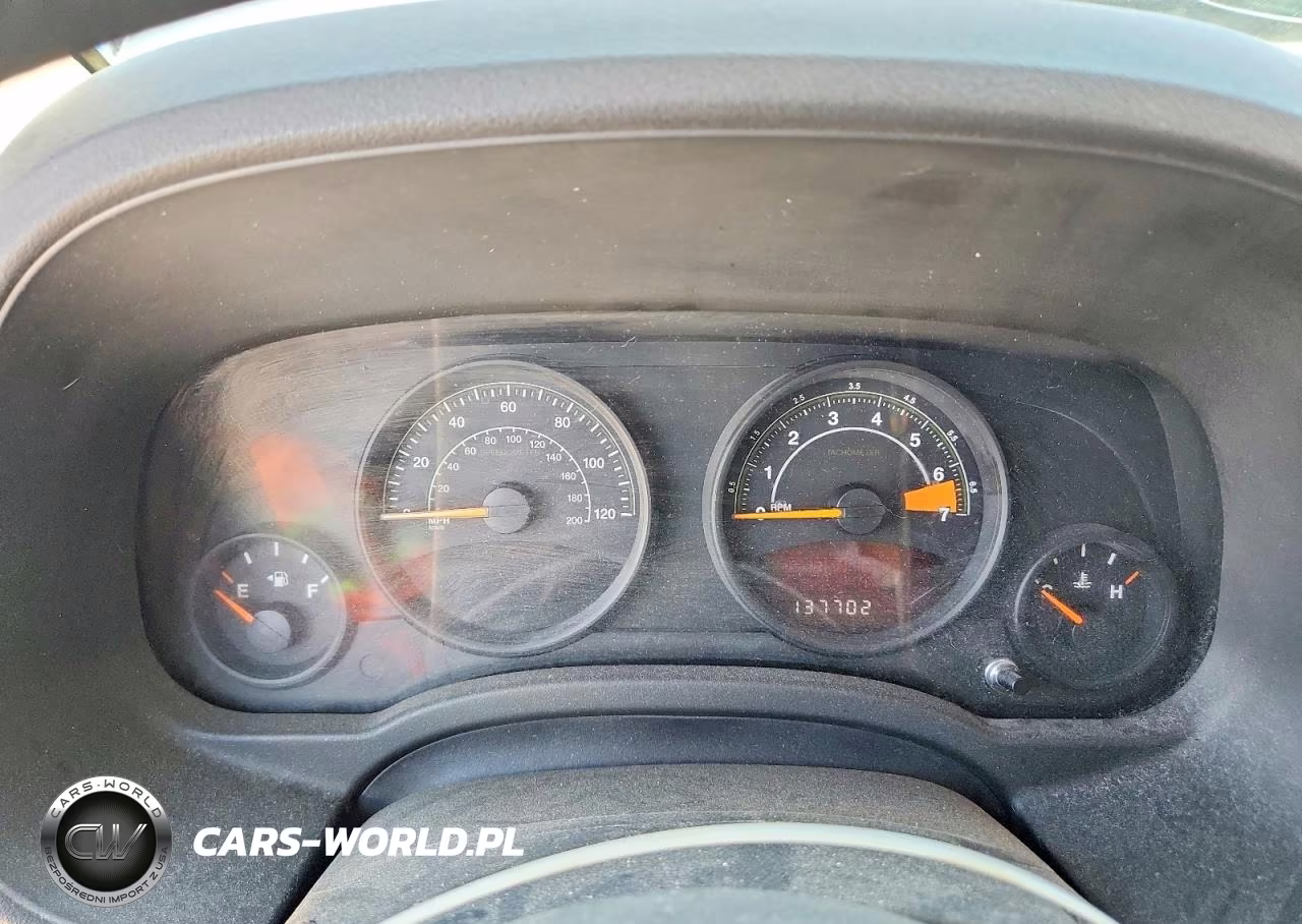 2014 Jeep Compass Sport VIN:1C4NJDBB2ED537090 - 9