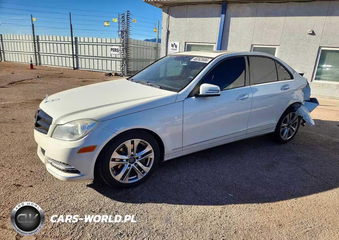 2012 Mercedes Benz C 300 4Matic