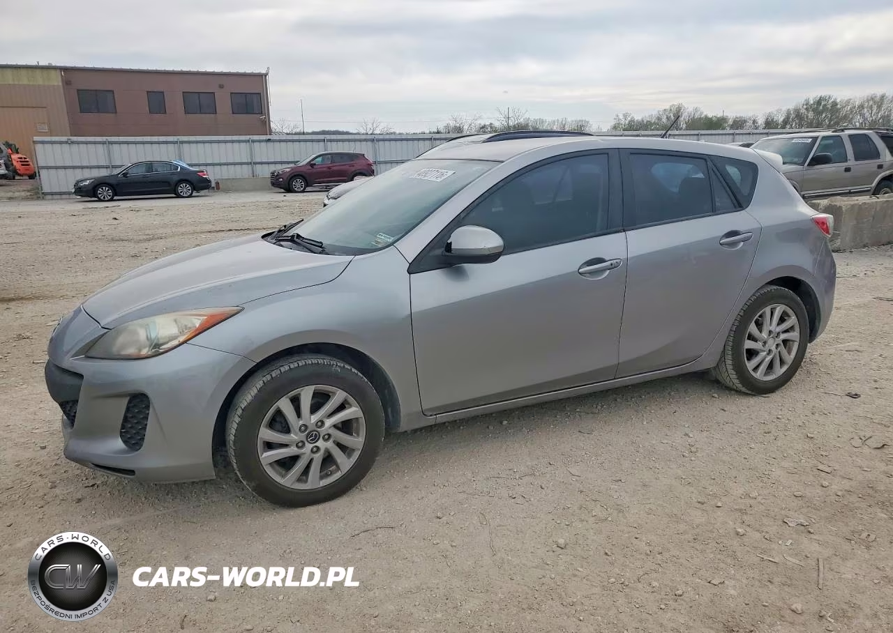 2013 Mazda 3 I