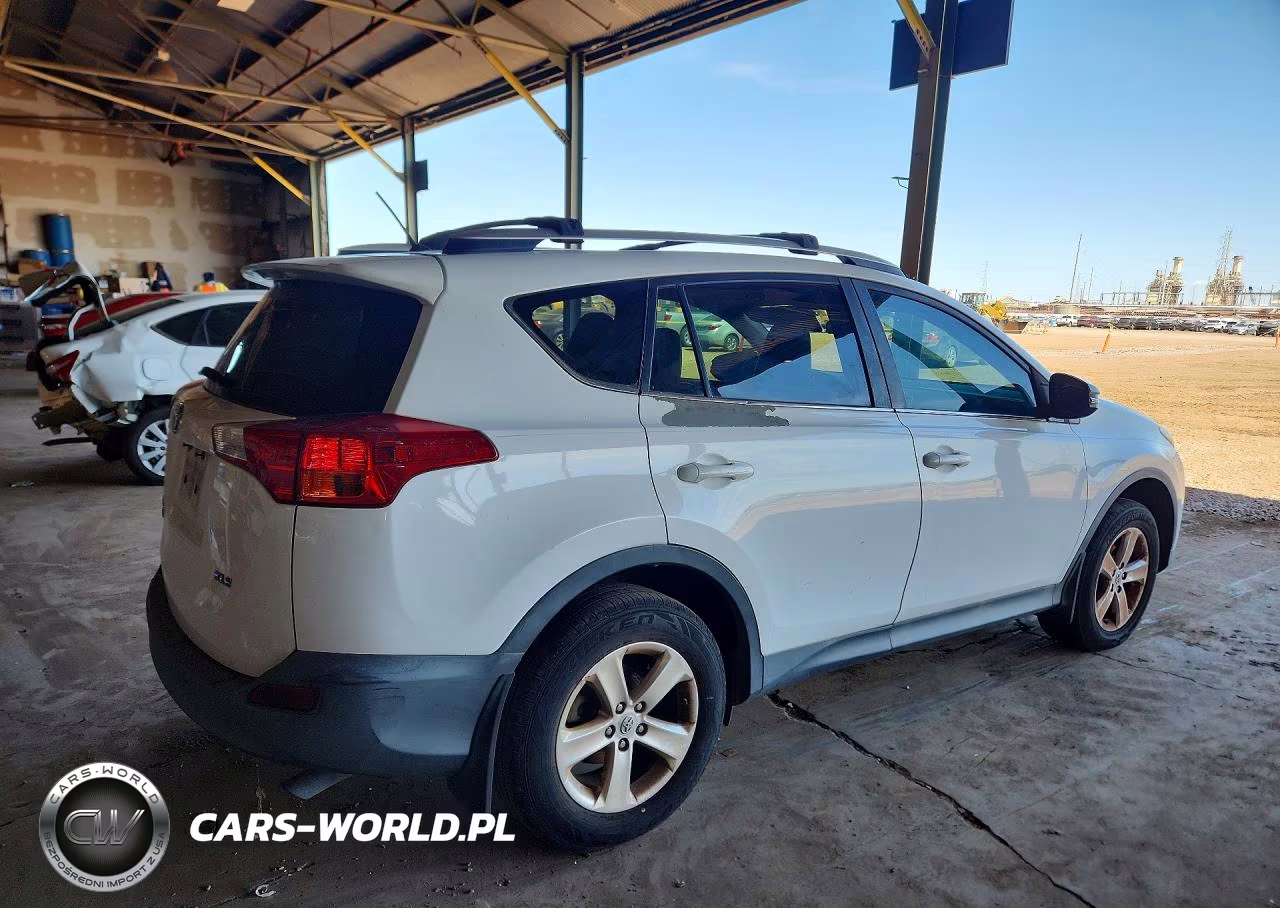 2013 Toyota Rav4 Xle VIN:2T3WFREV4DW040410 - 3