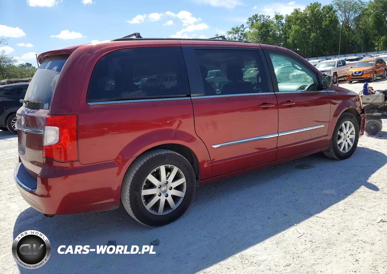 2016 Chrysler Town & Country Touring VIN:2C4RC1BG4GR165581 - 3