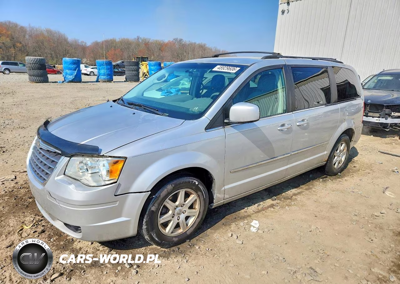 2010 Chrysler Town & Country Touring
