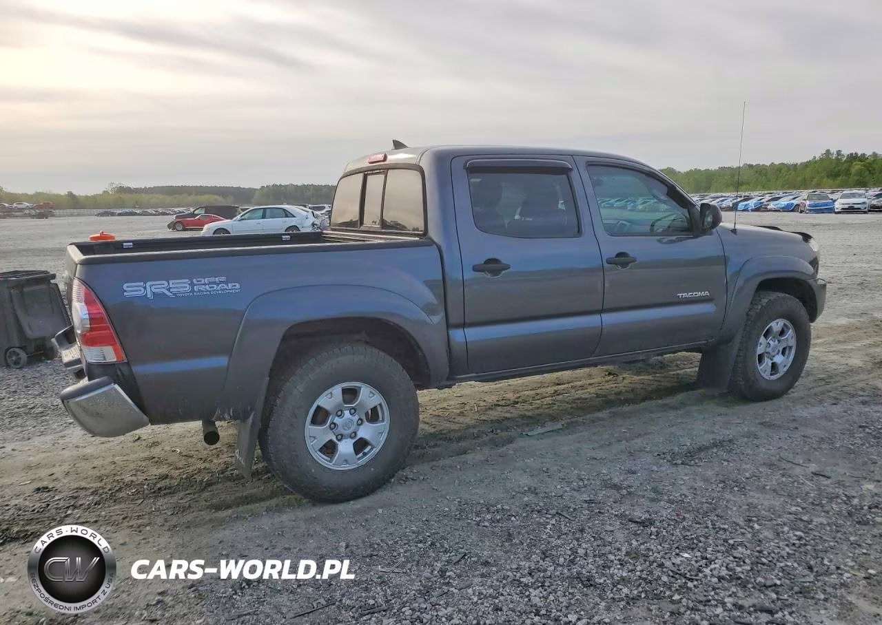 2014 Toyota Tacoma V6 VIN:3TMLU4EN9EM144857 - 3
