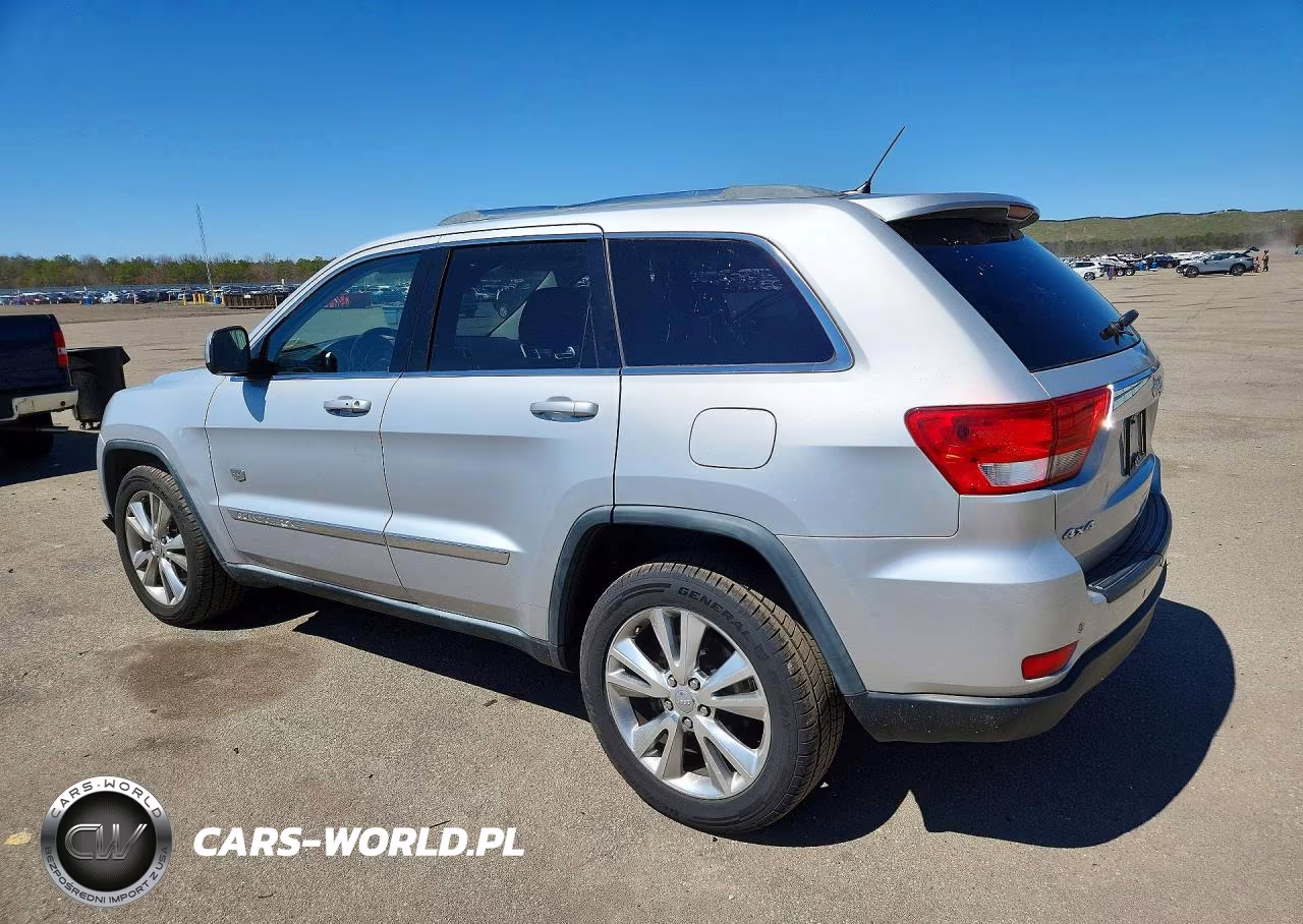 2011 Jeep Grand Cherokee Laredo VIN:1J4RR4GG6BC675581 - 2