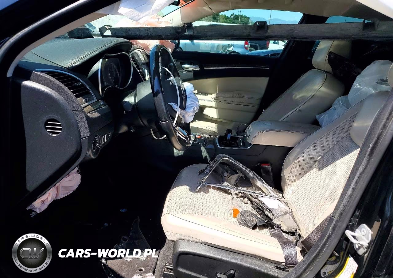 2016 Chrysler 300C VIN:2C3CCAEG7GH105824 - 7