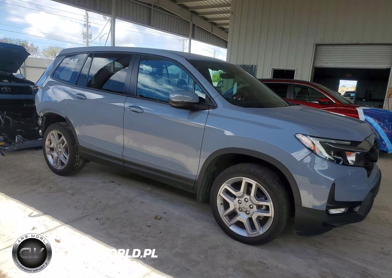 2025 Honda Passport VIN:5FNYF8H54SB012625 - 4