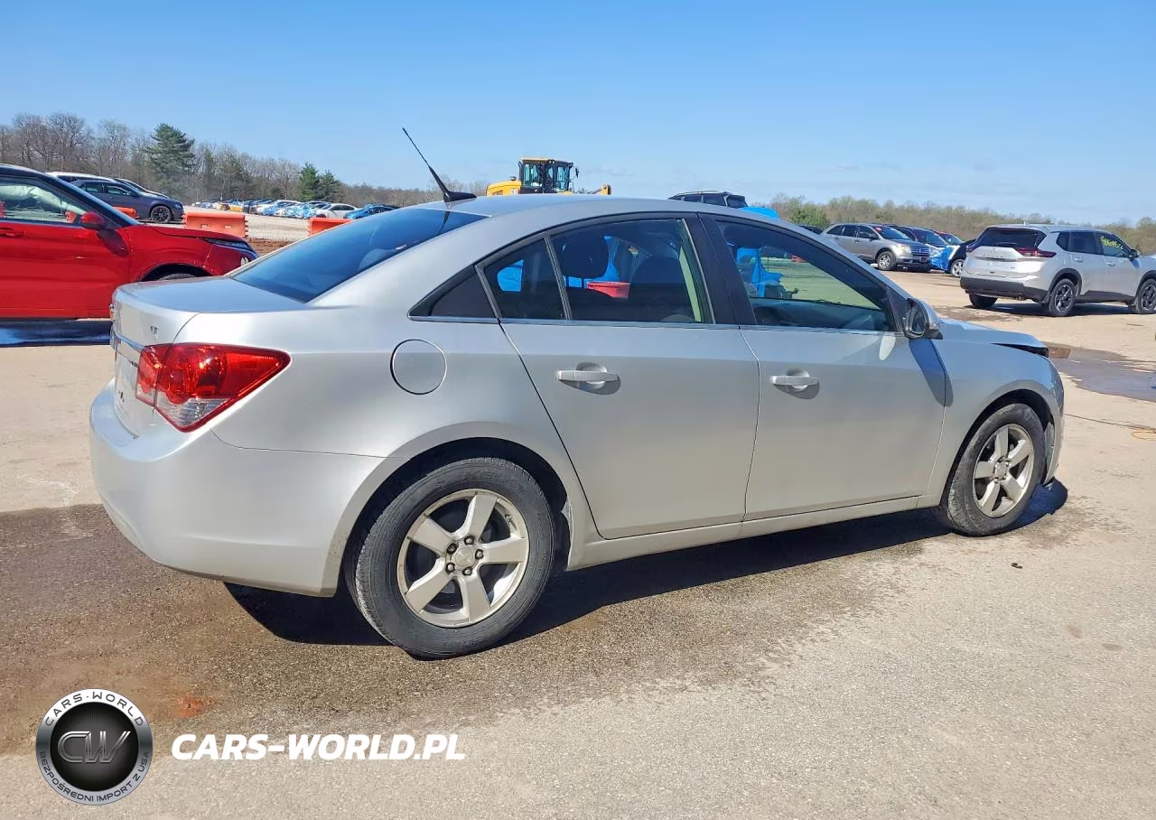 2013 Chevrolet Cruze Lt VIN:1G1PC5SB2D7136718 - 3