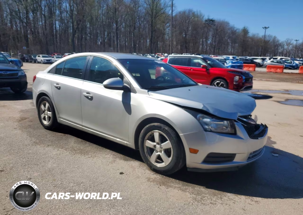 2013 Chevrolet Cruze Lt VIN:1G1PC5SB2D7136718 - 4