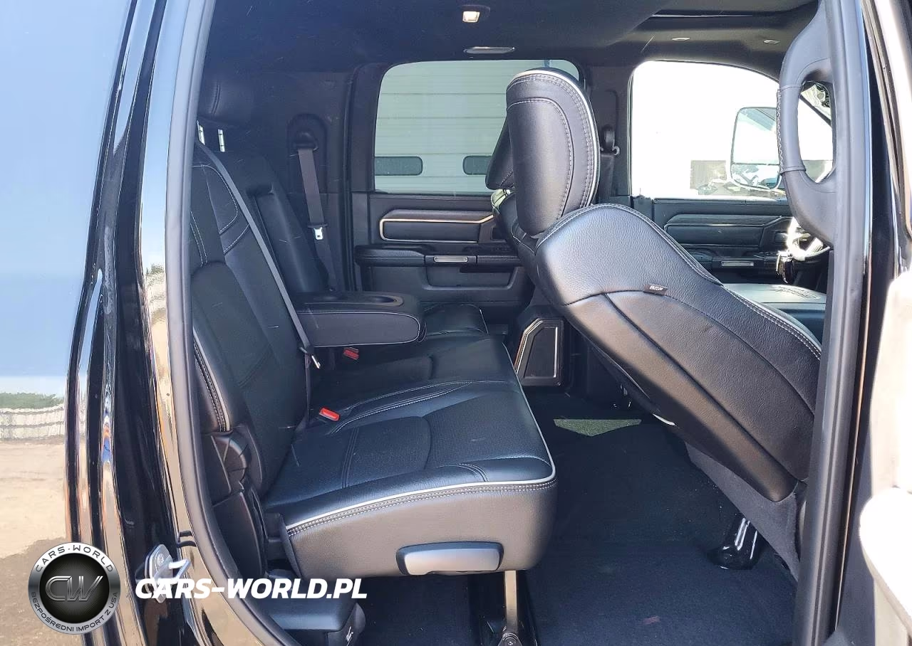 2020 Ram 3500 Limited VIN:3C63RRPL5LG110136 - 10