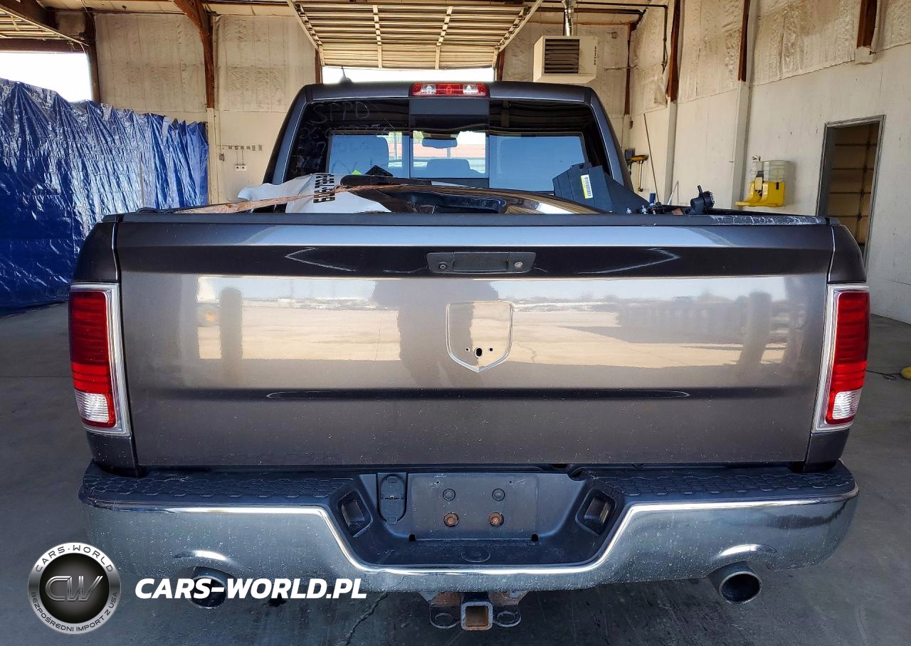2017 Ram 1500 Laramie VIN:1C6RR7NTXHS660613 - 6