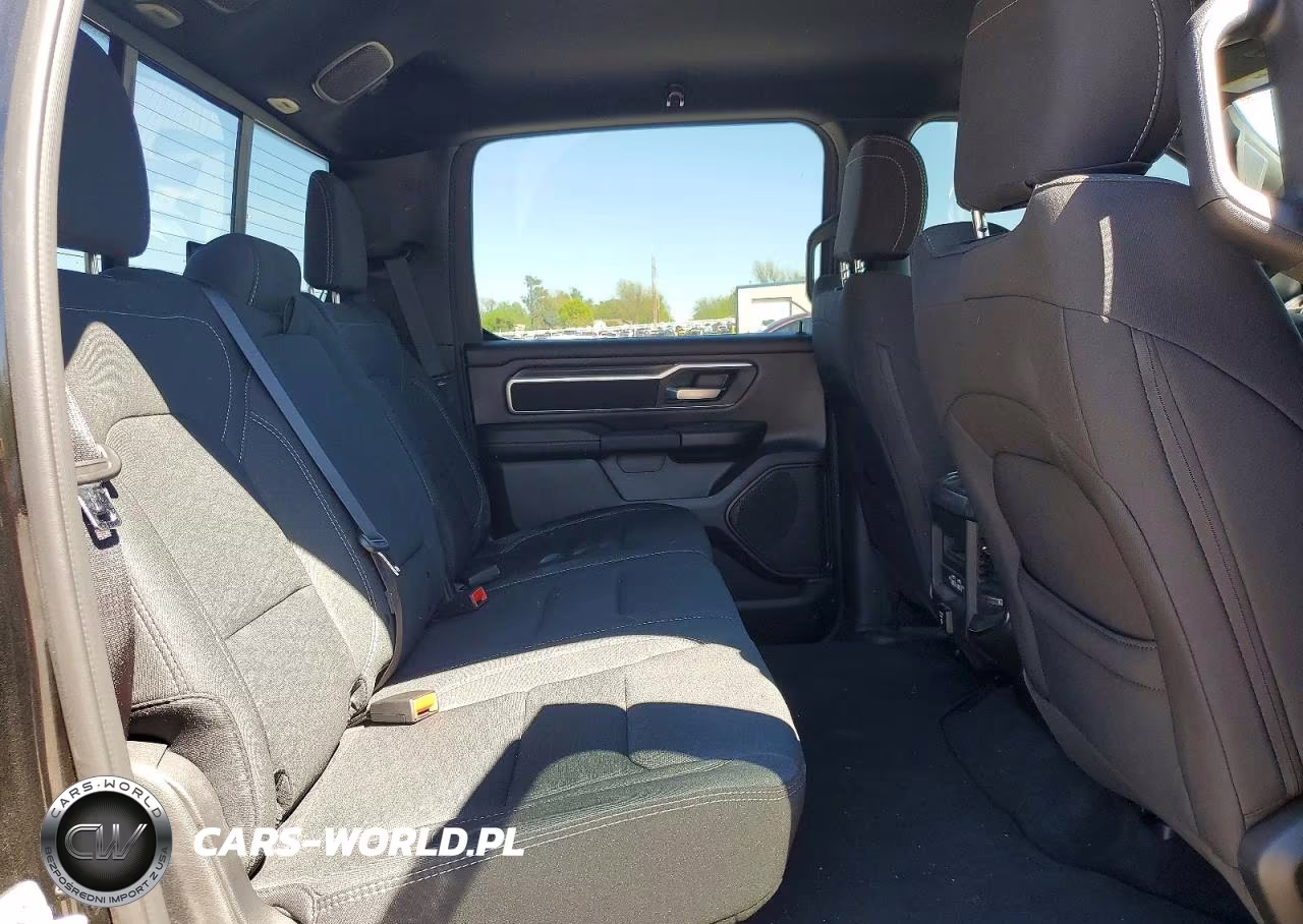 2025 Ram 1500 Big Horn VIN:3C6SRFFP9S4500879 - 10