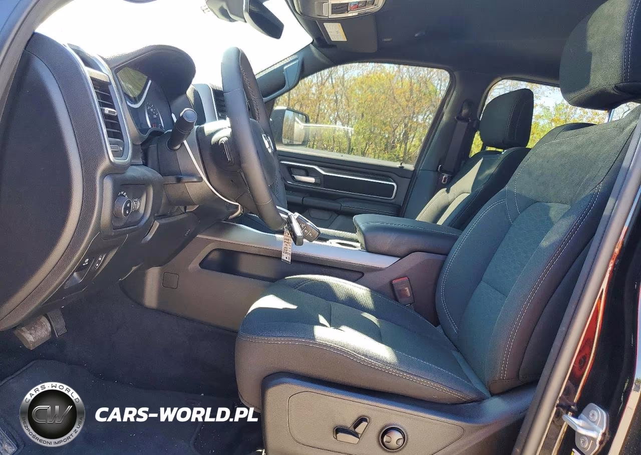 2025 Ram 1500 Big Horn VIN:3C6SRFFP9S4500879 - 7