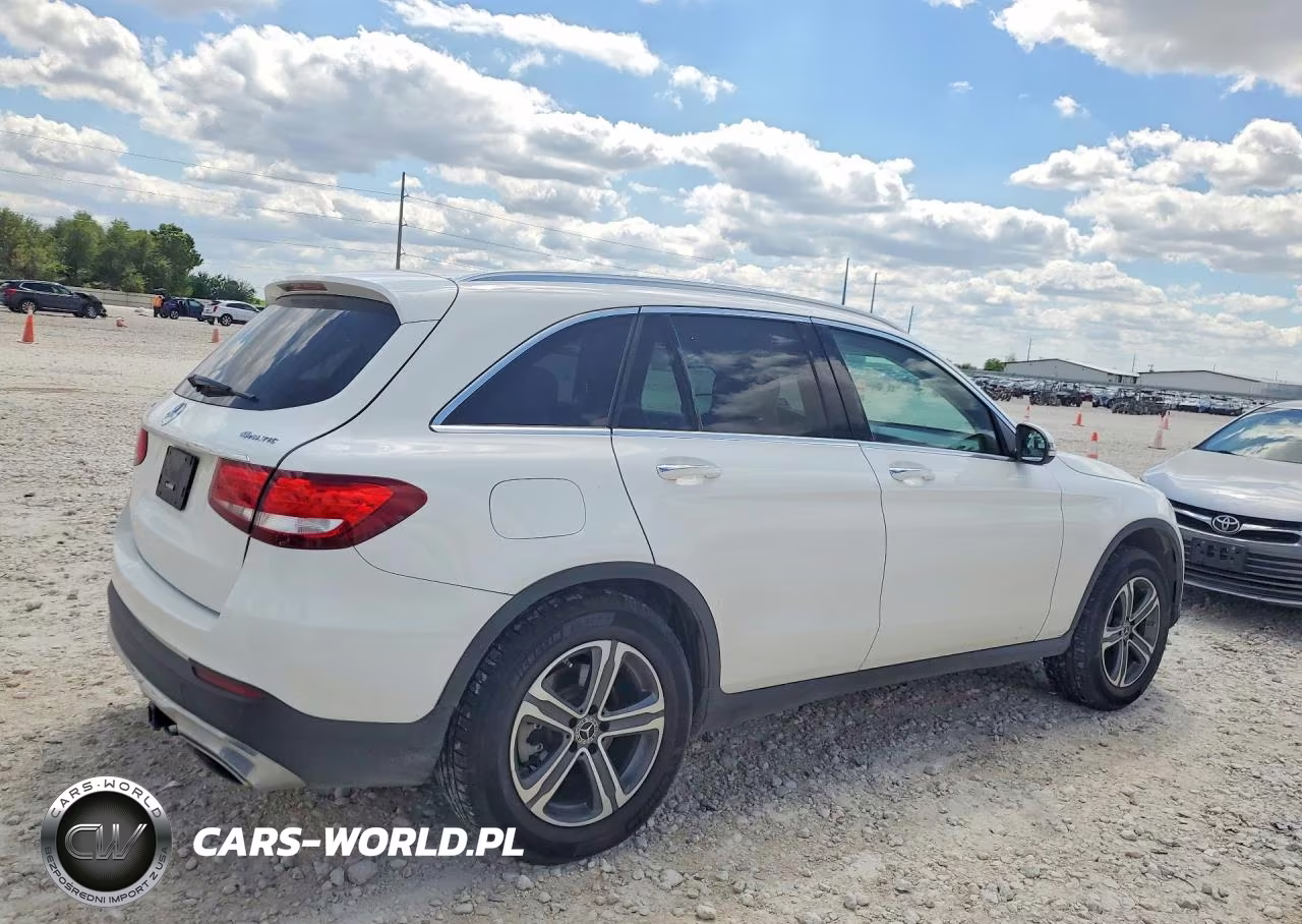2018 Mercedes-Benz Glc 300 4Matic VIN:WDC0G4KB2JV111567 - 3