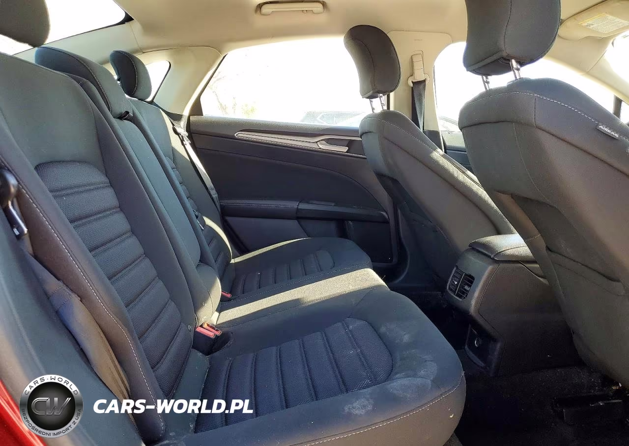 2019 Ford Fusion Se VIN:3FA6P0HD8KR132204 - 10