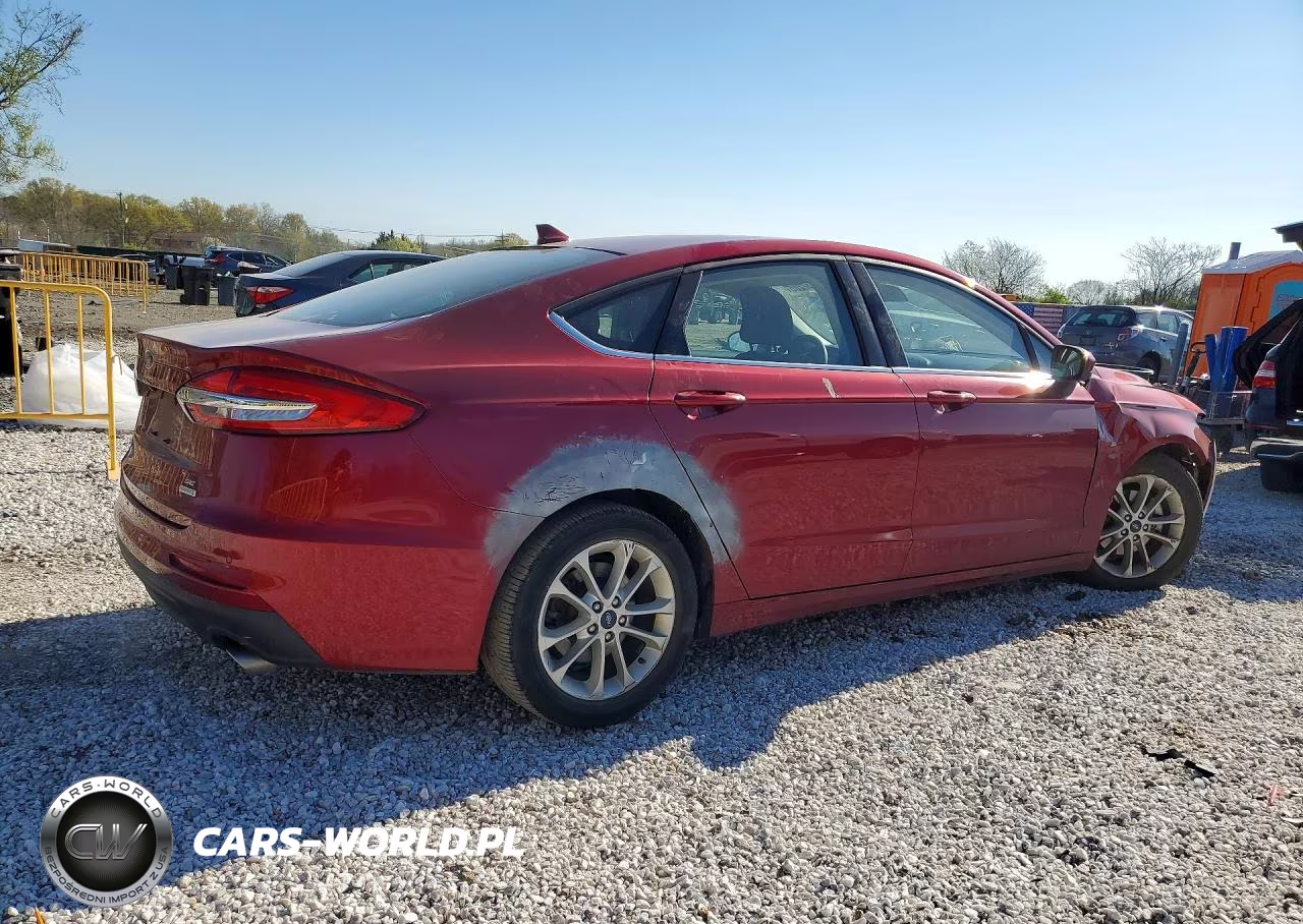 2019 Ford Fusion Se VIN:3FA6P0HD8KR132204 - 3