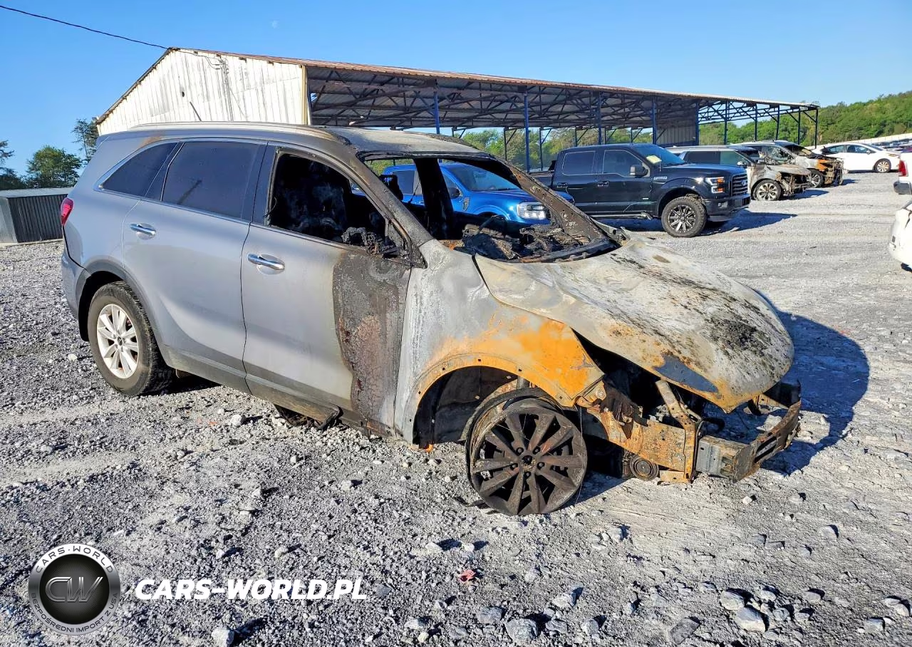2020 Kia Sorento Lx VIN:5XYPG4A32LG686583 - 4
