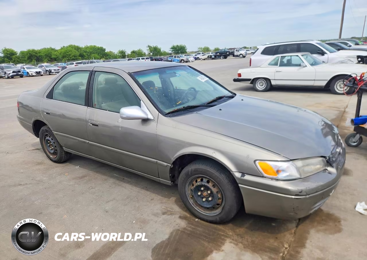 1998 Toyota Camry Le VIN:JT2BG22K1W0187135 - 4