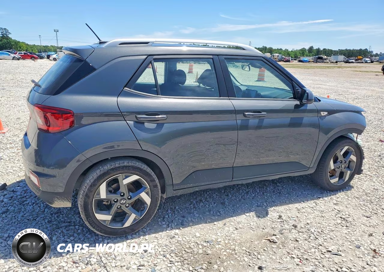 2024 Hyundai Venue Sel VIN:KMHRC8A35RU309597 - 3