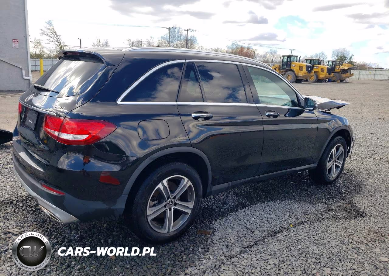 2018 Mercedes-Benz Glc 300 4Matic VIN:WDC0G4KB7JV082048 - 3