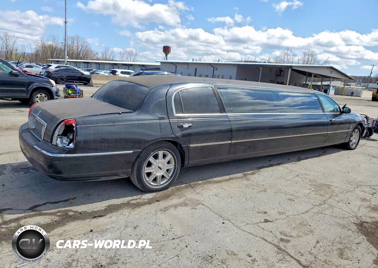 2007 Lincoln Town Car Executive VIN:1L1FM88W97Y634812 - 3