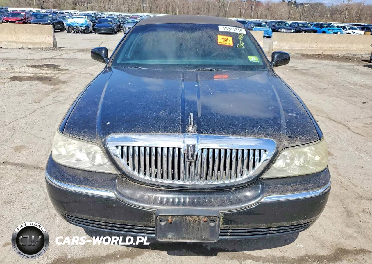 2007 Lincoln Town Car Executive VIN:1L1FM88W97Y634812 - 5