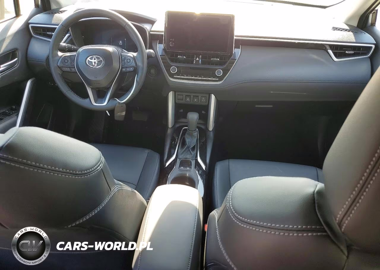 2024 Toyota Corolla Cross Xle VIN:7MUDAABGXRV118541 - 8