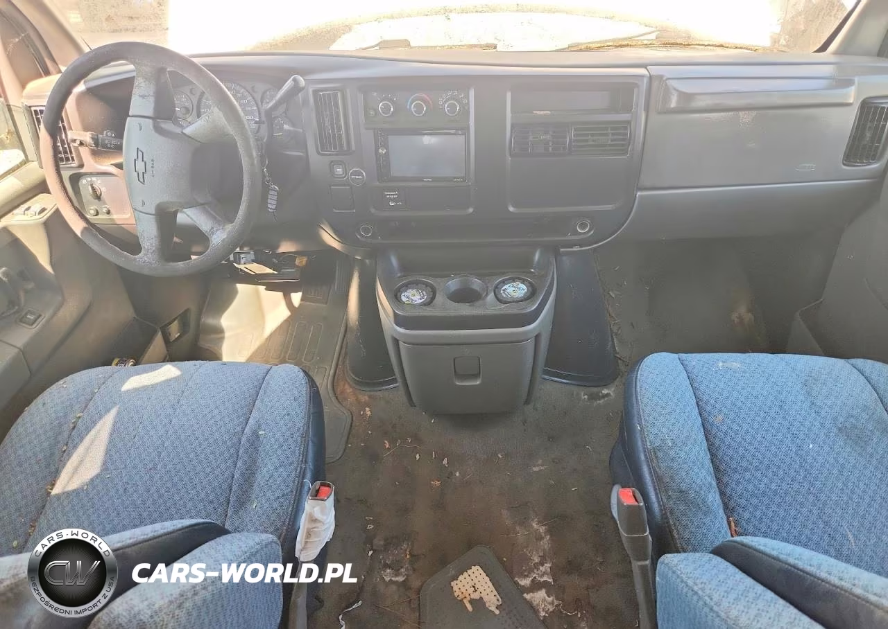 2003 Chevrolet Express G3500 VIN:1GAHG39UX31213941 - 8