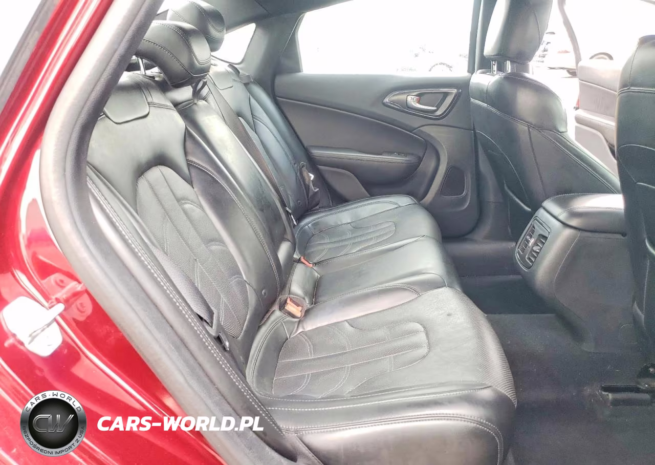 2016 Chrysler 200 S VIN:1C3CCCBB2GN182323 - 10