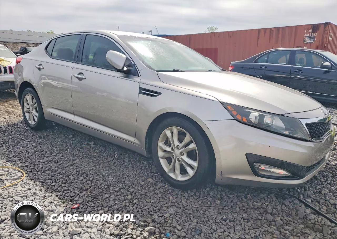 2012 Kia Optima Lx VIN:5XXGM4A77CG083323 - 4