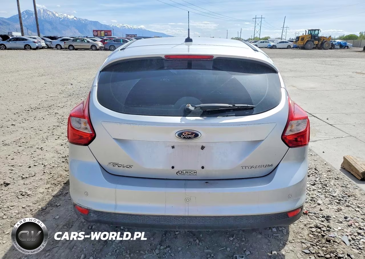 2012 Ford Focus Titanium VIN:1FAHP3N20CL236084 - 6