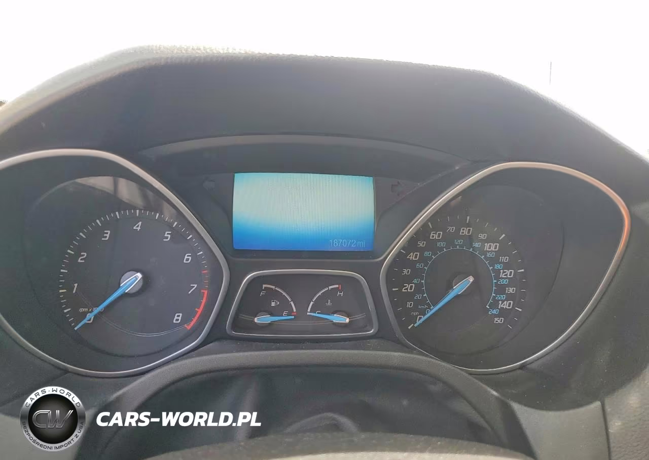 2012 Ford Focus Titanium VIN:1FAHP3N20CL236084 - 9