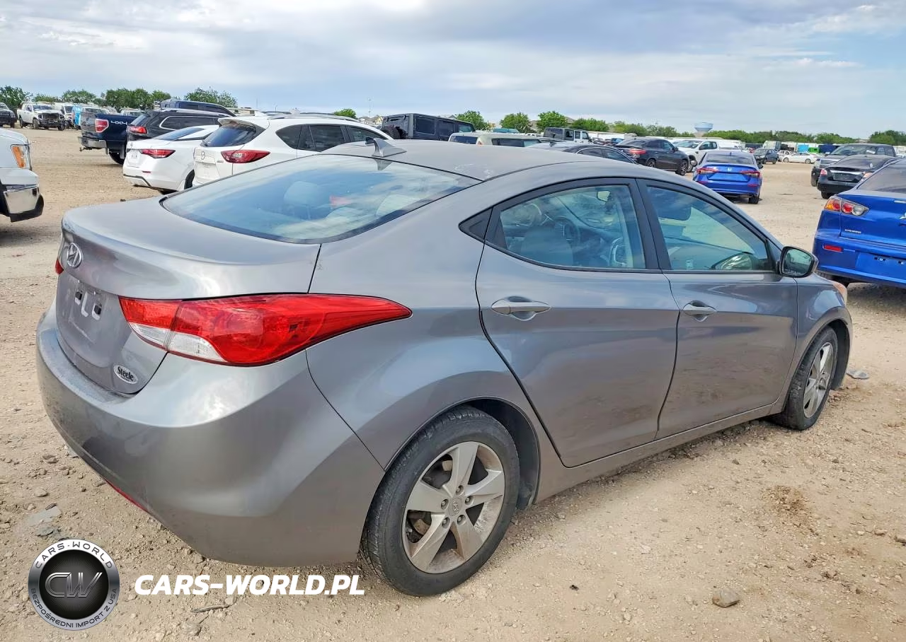 2011 Hyundai Elantra Gls VIN:KMHDH4AE9BU173146 - 3