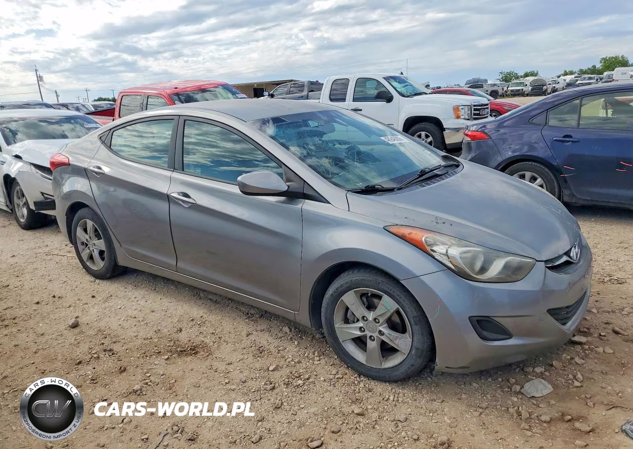 2011 Hyundai Elantra Gls VIN:KMHDH4AE9BU173146 - 4