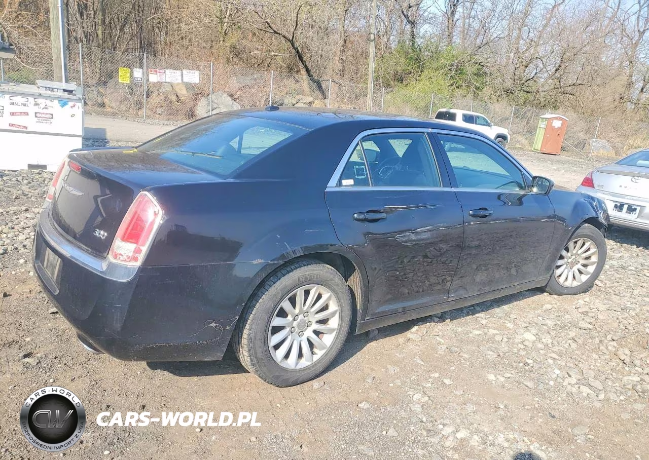 2014 Chrysler 300 VIN:2C3CCAAG7EH381049 - 3