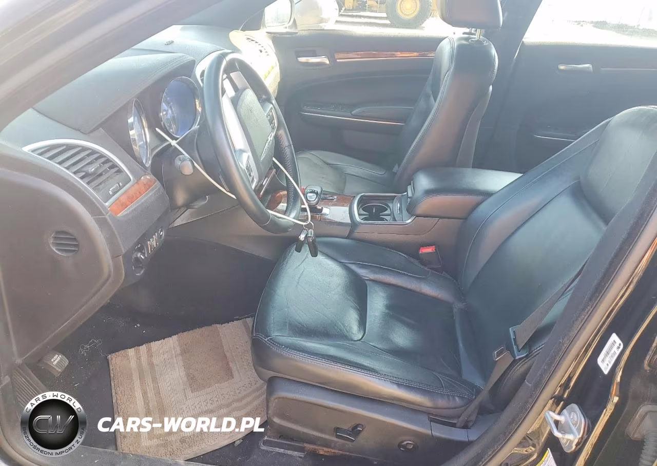 2014 Chrysler 300 VIN:2C3CCAAG7EH381049 - 7